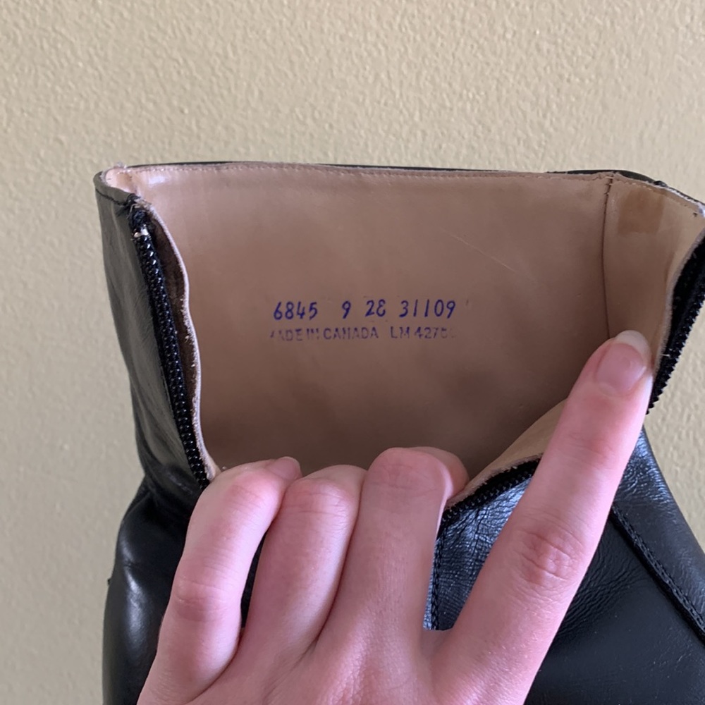Vintage Leather Cowboy Boots with Metal Tip - Picture 5 of 5